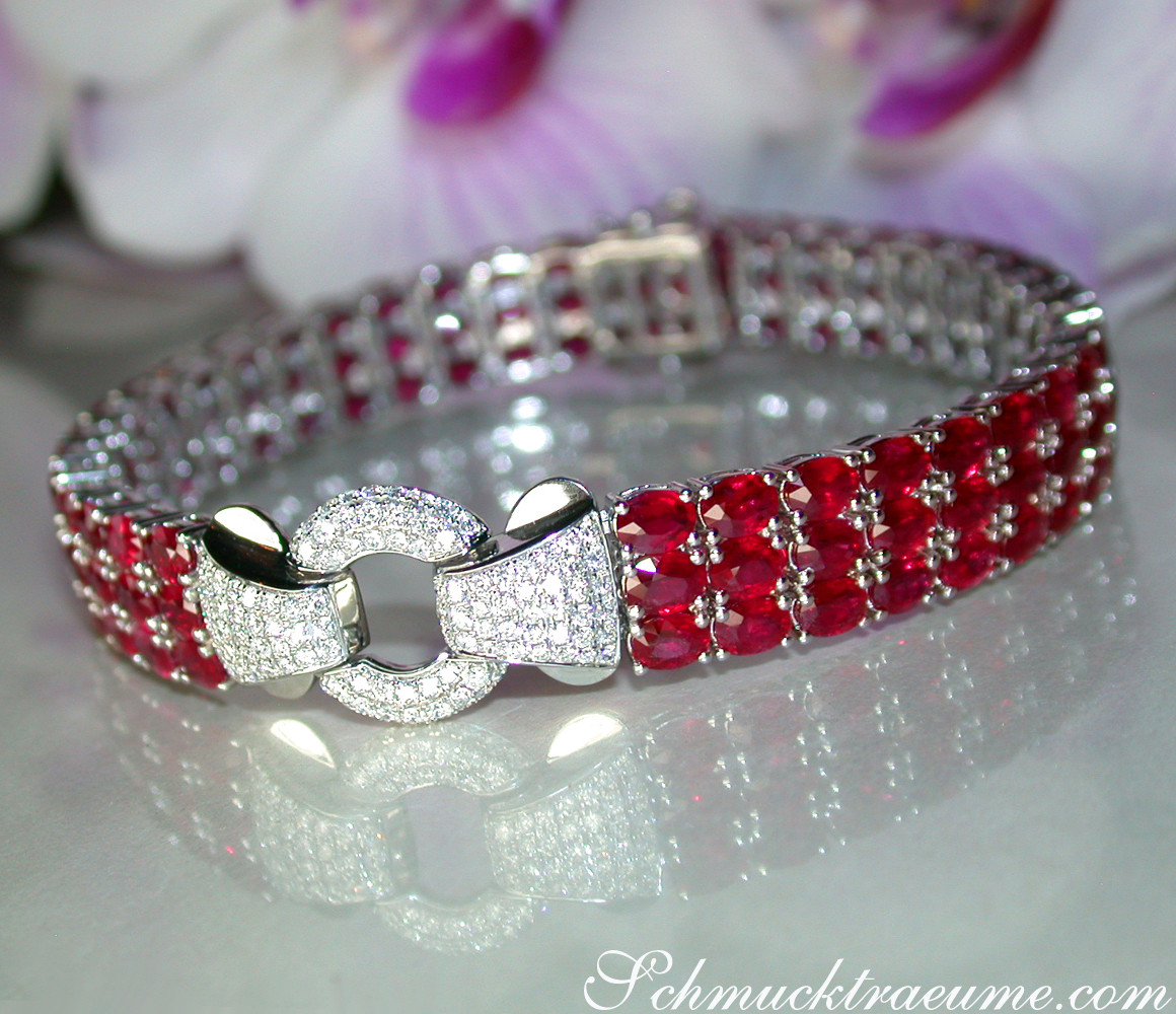 Strahlendes Rubin-Armband mit Brillanten, detailreiches Design, Weißgold 750, elegant