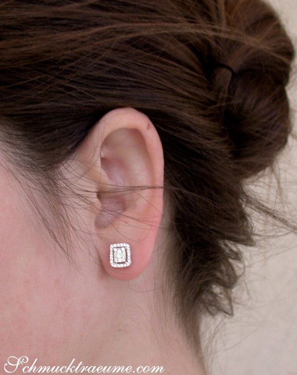 Detailansicht des Ohrrings mit Diamanten in Weißgold, elegant verziert