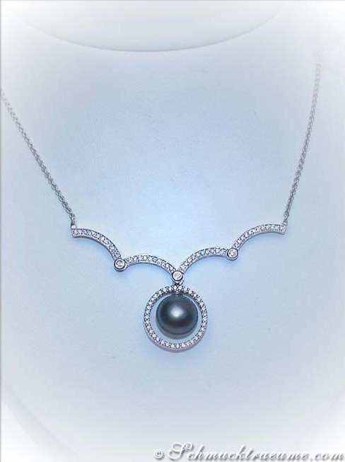 Tahitiperlen-Collier mit Brillanten in Weißgold, 11-12 mm, 0.950 Karat