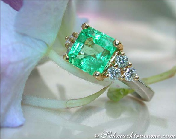 Exquisiter Smaragd Ring mit Brillanten - Image 7