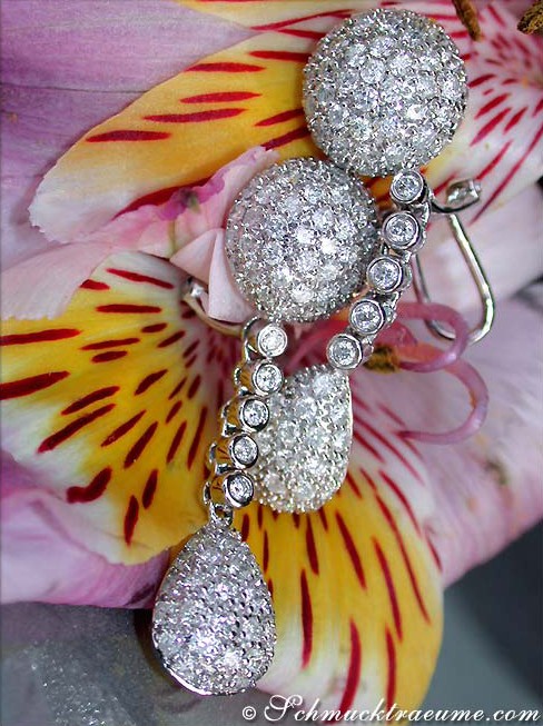 Brillanten-Ohrgehänge im Tropfen- und Kugel-Design, 2.600 Karat, Weißgold 585