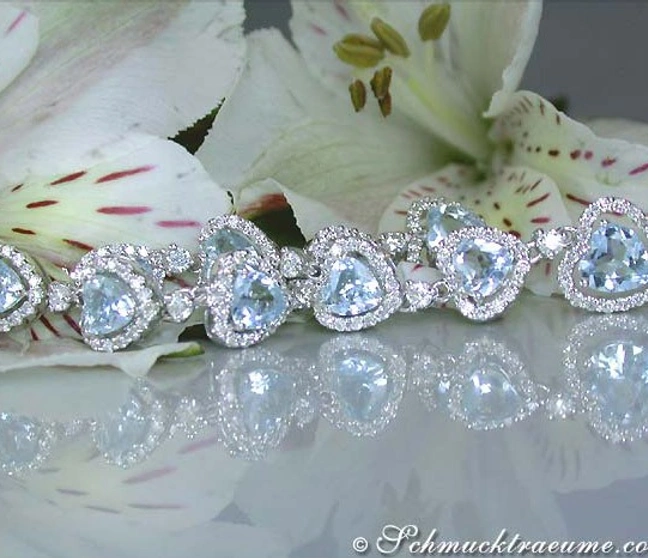 Erlesene Aquamarin Herz Ohrgehänge mit Brillanten - Image 1 Erlesene Aquamarin Herz Ohrgehänge mit Brillanten - Image 1