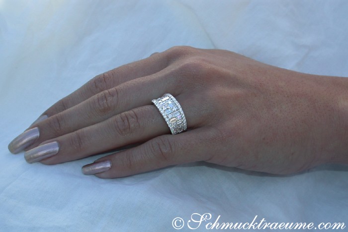 Erstklassiger Brillanten-Bandring mit Baguette-Diamanten, klassisches Design, 2.38 ct. TW VS, Weißgold 750