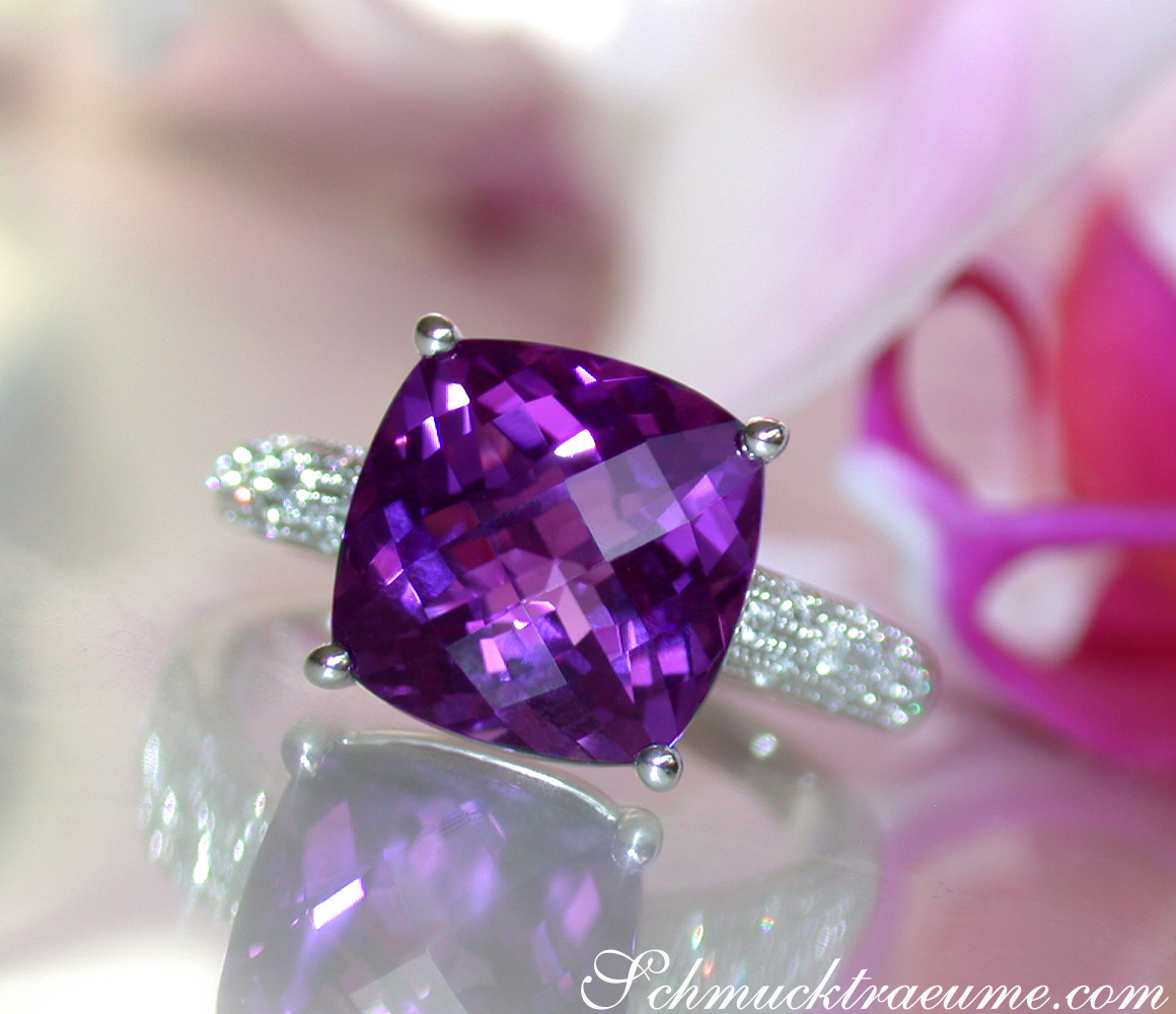Charmanter Amethyst Ring mit Diamanten - Image 9