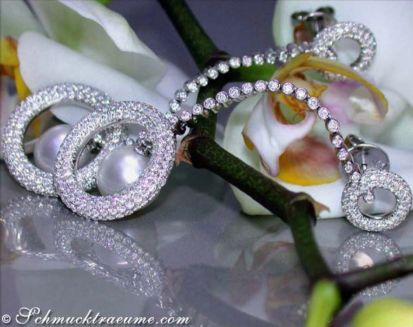 Ausgesuchte Südseeperlen Ohrgehänge mit Brillanten (7 cm) - Image 5