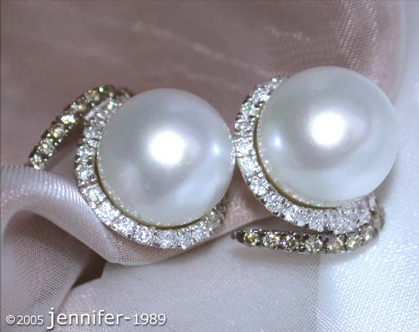 Perlenohrringe mit Diamantbesatz, sanfte Linien, weißgold, 12-13 mm Perlen, elegant