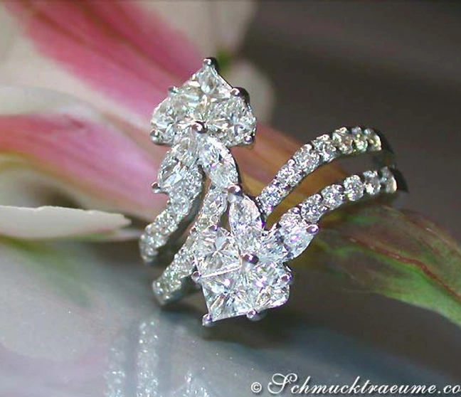 Eleganter Diamanten Ring im Herz Design - Image 1 Eleganter Diamanten Ring im Herz Design - Image 1
