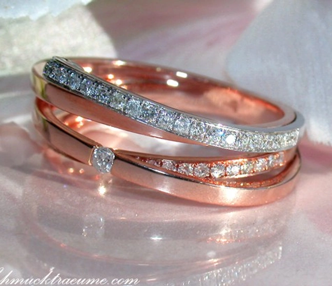 Roségold- und Weißgold-Diamantringe mit Glanz und Eleganz Roségold- und Weißgold-Diamantringe mit Glanz und Eleganz