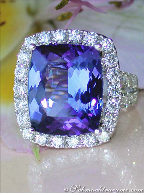 Erstklassiger AAA Tansanit Ring mit Brillanten - Image 2