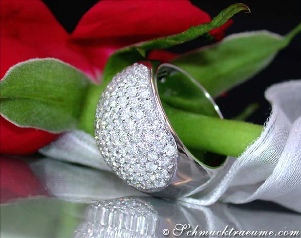 Prachtvoller Diamant Pavé Ring, Detailaufnahme, elegant, Weißgold 750