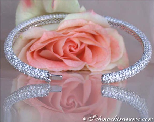 Erstklassiger Brillanten Armreif (12,30 ct.) - Image 3