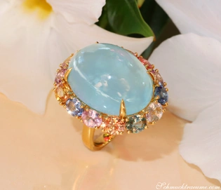 Opulenter Milky Aquamarin Ring mit Multicolor Saphiren in Gelbgold 750