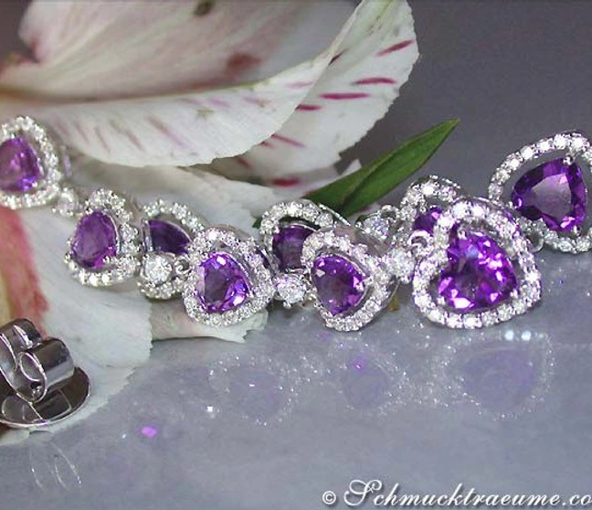 Exquisite Amethyst Herz Ohrgehänge mit Brillanten auf Blüte Exquisite Amethyst Herz Ohrgehänge mit Brillanten auf Blüte