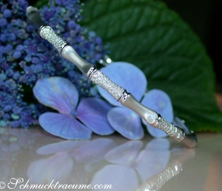 Interessanter Diamantenarmreif im Bambus-Design aus Weißgold 585