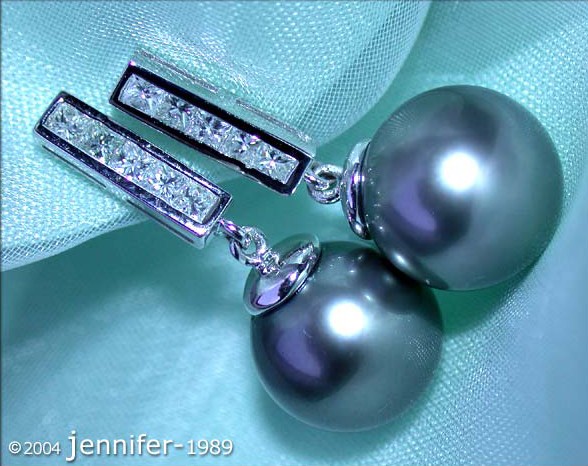 Weißgold 750 Tahitiperlen Ohrstecker mit Diamanten