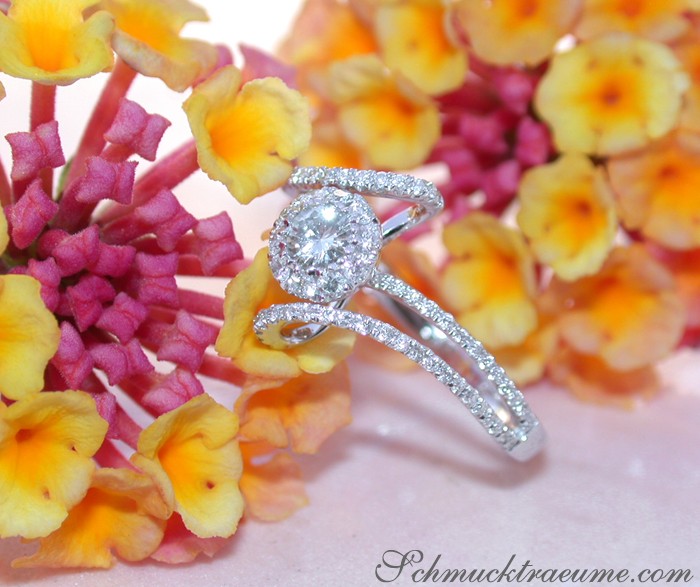 Zarter Diamant Solitär-Ring mit 0.70 Karat in Weißgold 750