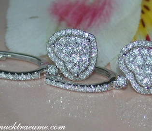 Herz-Ohrringe aus Weißgold 585 mit 0.930 Karat W SI1 Diamanten