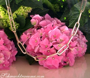 Gelbgold 585 Paperclip Halskette: Minimalistisches Design mit luftigen Goldgliedern