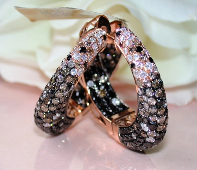 Creolen mit schwarzen Diamanten, naturbraunen & weißen Brillanten - Image 1 Creolen mit schwarzen Diamanten, naturbraunen & weißen Brillanten - Image 1