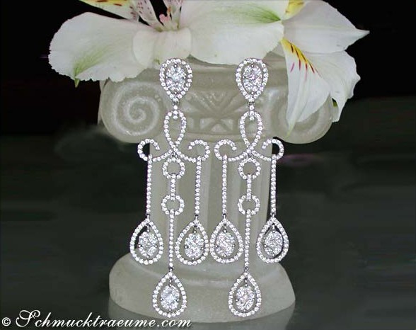 Illusion-Design Ohrgehänge mit langen Diamant-Tropfen, makellose Verarbeitung, Weißgold 750