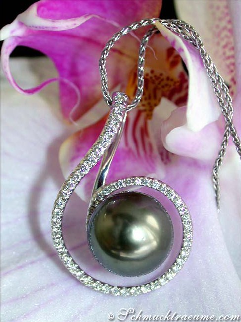 Tahitiperlen-Anhänger mit Brillanten in Weißgold, 0.380 Karat, 10-11 mm