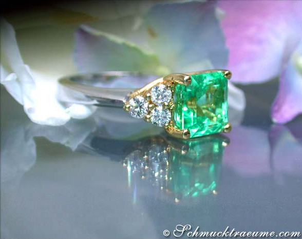 Exquisiter Smaragd Ring mit Brillanten - Image 4