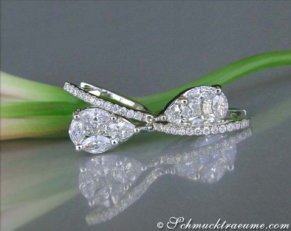 Tropfenförmige Diamantohrringe im Weißgold, detailreich gestaltet