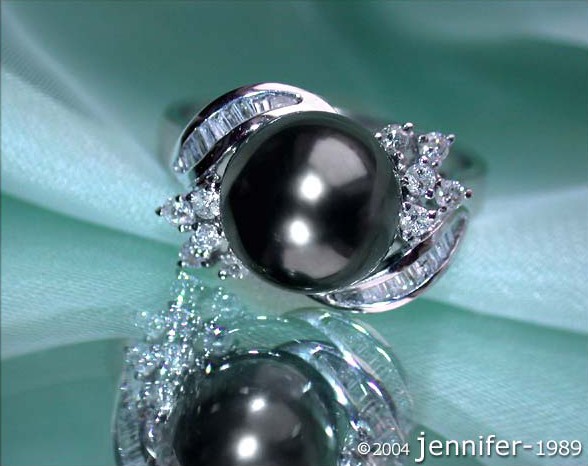 Weißgold-Tahitiperlen-Ring mit 0.470 Karat Diamanten, Detailaufnahme