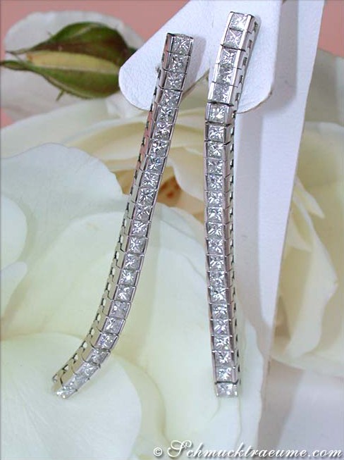 Extra lange Prinzessdiamant-Ohrgehänge aus Weißgold 750