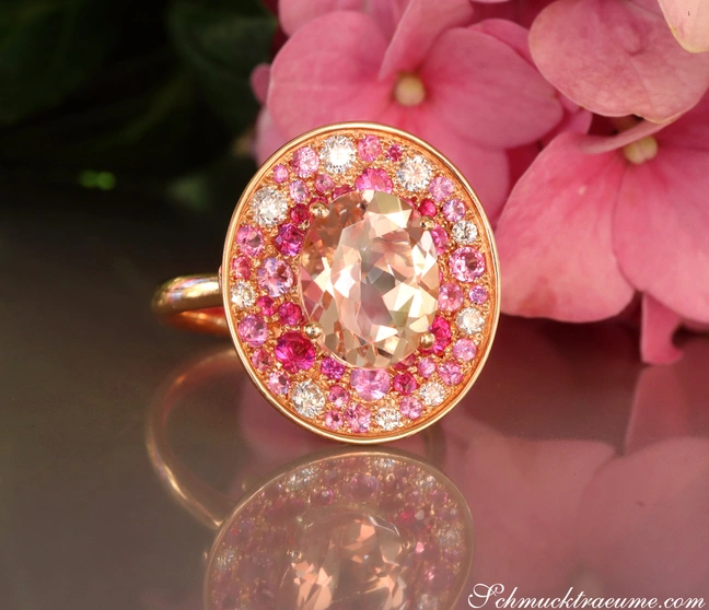 Runder Morganit-Ring mit Pink Saphiren und Brillanten in Roségold 750 Runder Morganit-Ring mit Pink Saphiren und Brillanten in Roségold 750