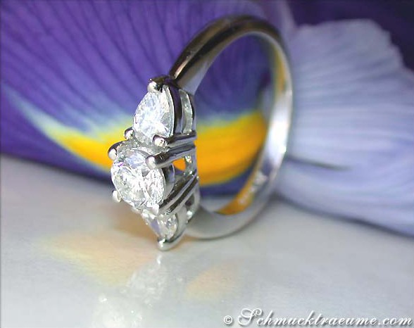 Femininer Brillant Solitär Ring mit Tropfen Diamanten - Image 5