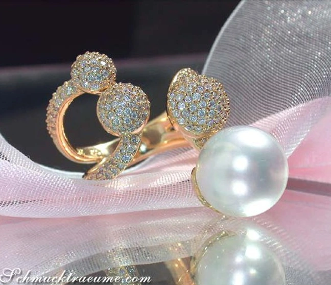Sensationeller Südseeperle Ring mit Brillanten Pavé Kugeln - Image 1 Sensationeller Südseeperle Ring mit Brillanten Pavé Kugeln - Image 1