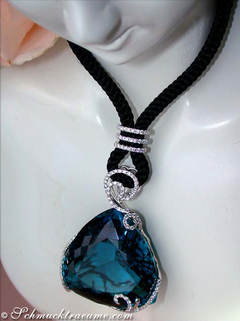 Exquisites Blautopas Collier mit Brillanten - Image 6