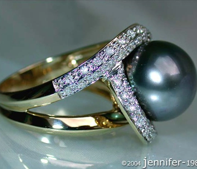 Stattlicher Tahitiperle Brillanten Ring in Gelbgold - Image 1 Stattlicher Tahitiperle Brillanten Ring in Gelbgold - Image 1
