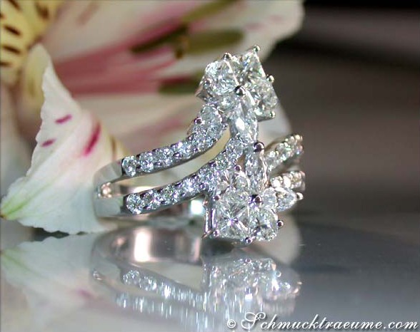 Eleganter Diamanten Ring im Herz Design - Image 5