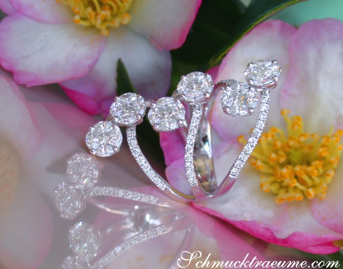 Weißgold 750 Diamantring mit Marquise-Stufen auf Blüte