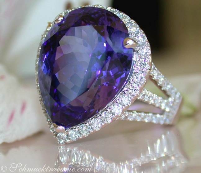 Exquisiter AAA Tansanit Brillanten Ring - Image 1 Exquisiter AAA Tansanit Brillanten Ring - Image 1