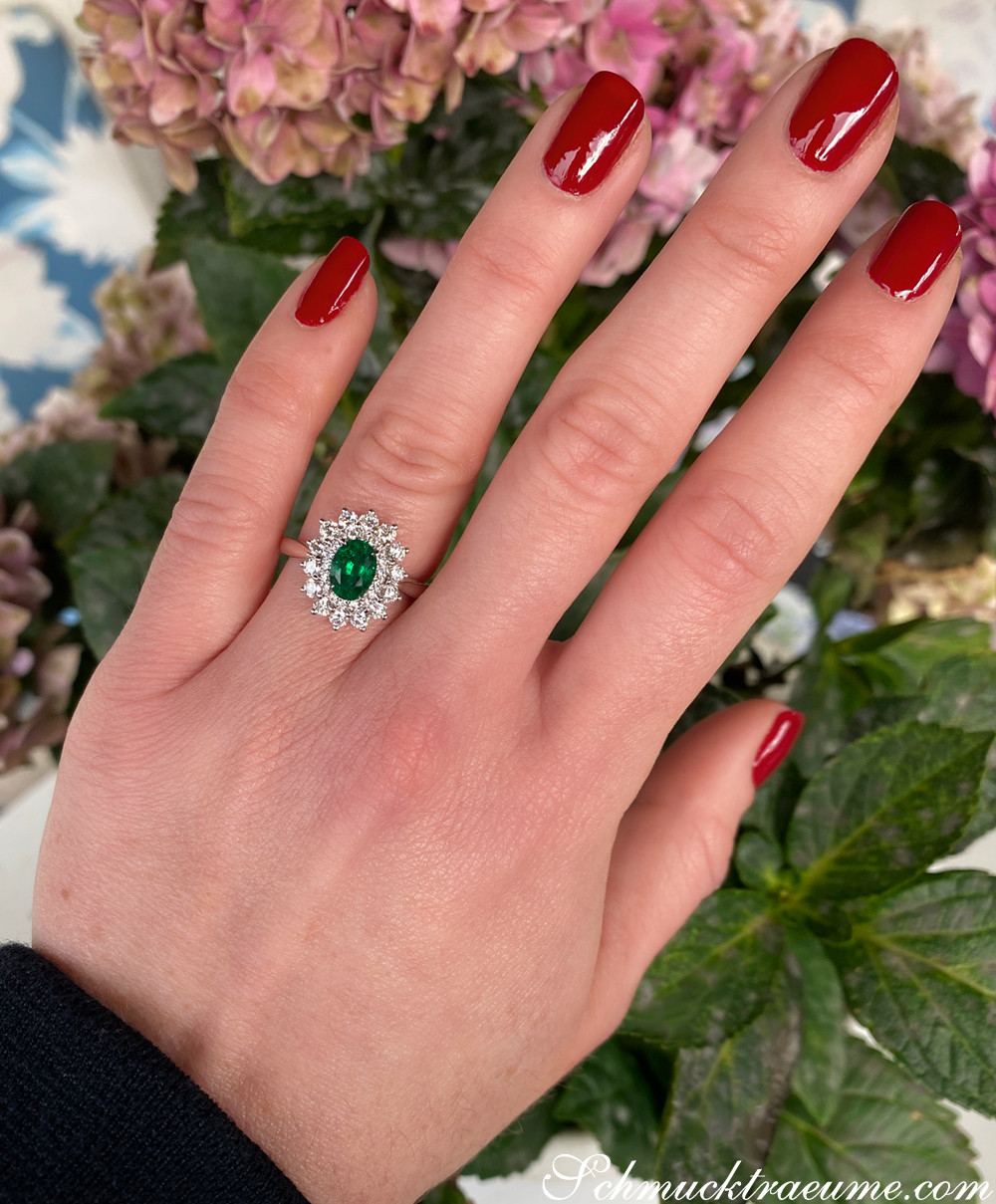 Prachtvoller Smaragd Ring "Entourage" - Image 5