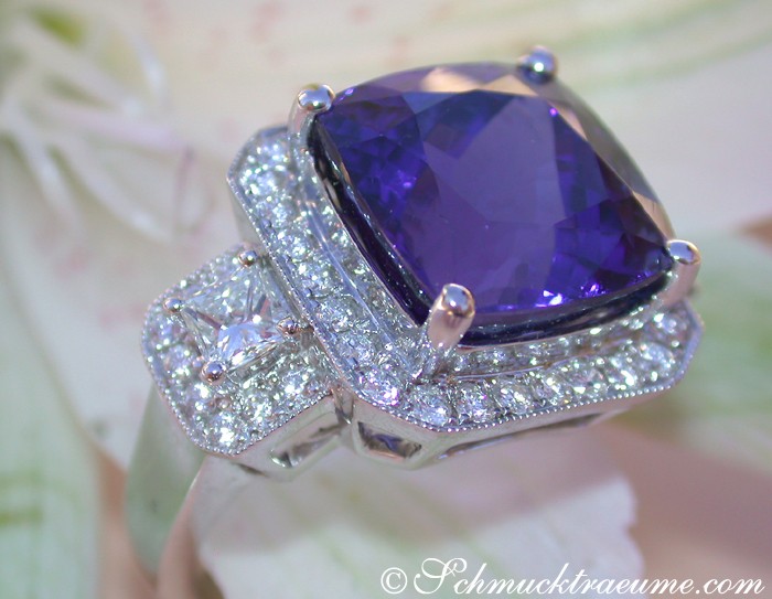 Erlesener AAA Tansanit Ring mit Brillanten & Diamanten - Image 2
