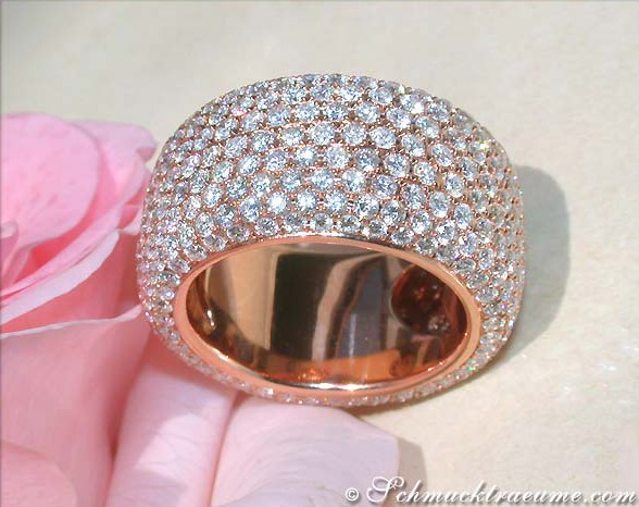 Roségold-Ring mit Diamantbesatz, Detailansicht, elegantes Design