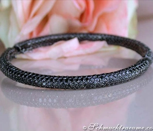 Schwarzer Diamanten-Armreif aus Weißgold 750, 697 schwarze Diamanten