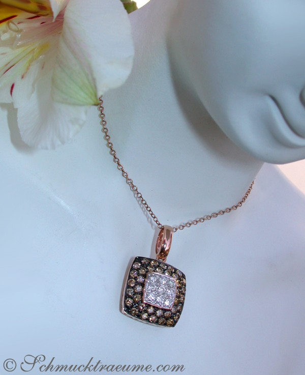 Zeitloser Carré Anhänger mit naturbraunen & weißen Brillanten - Image 4