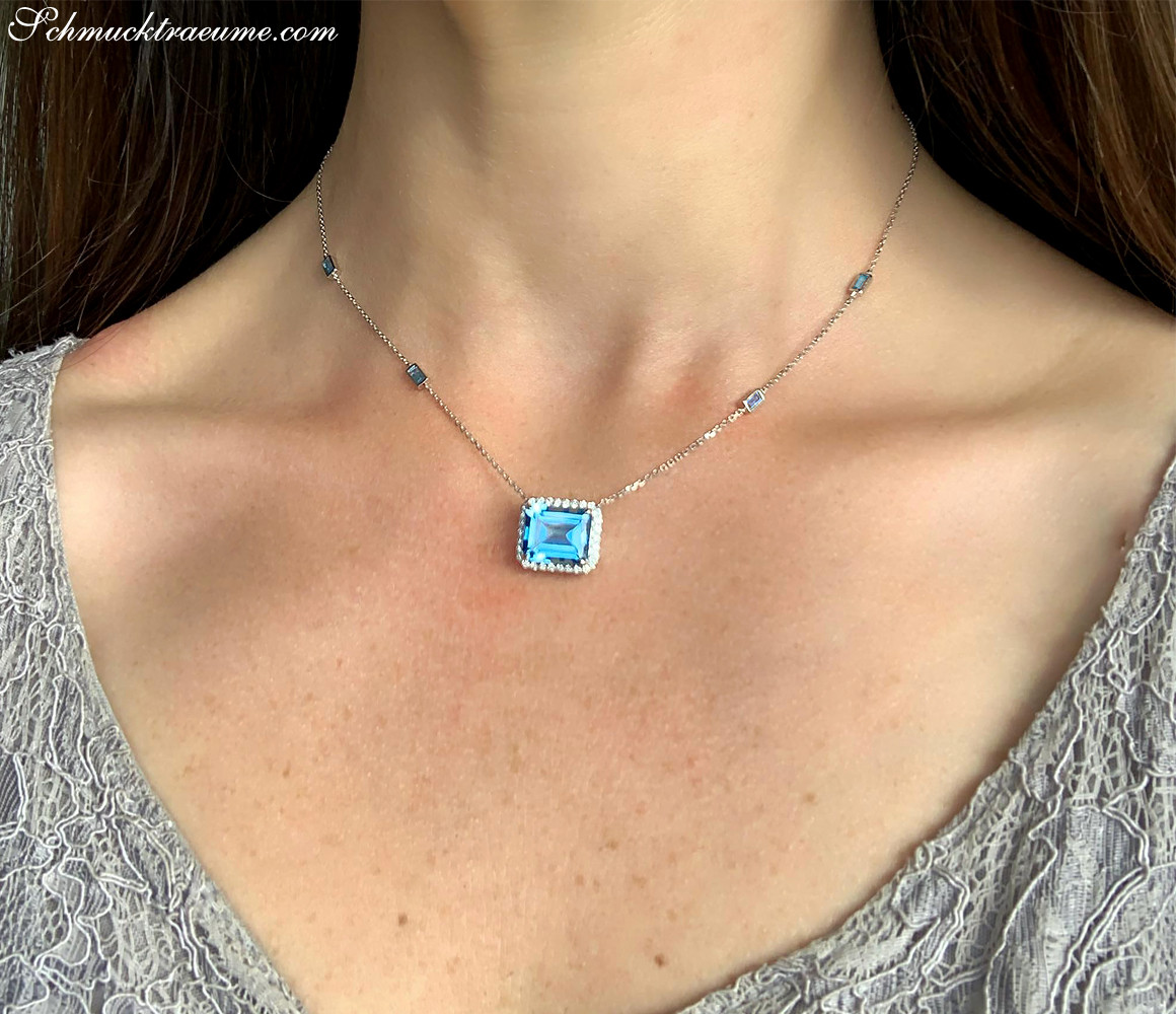 Blautopas-Halskette mit Diamanten, detailreich, elegant, getragen