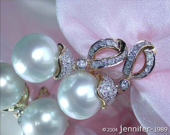 Zeitlos elegante Südseeperlen Brillanten Ohrgehänge - Image 3