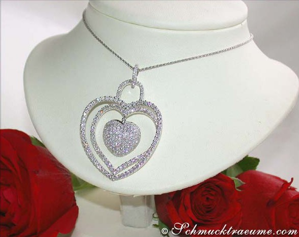 Erstklassiger Brillanten Herz Anhänger: Weißgold 750, 3.830 Karat, TW SI