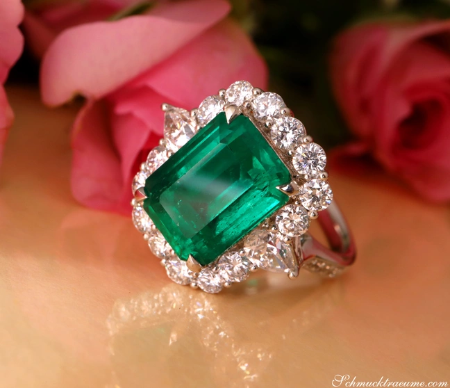 High Jewelry: Einzigartiger kolumbianischer Smaragd Ring (Muzo Green, Minor Oil) - Image 1 High Jewelry: Einzigartiger kolumbianischer Smaragd Ring (Muzo Green, Minor Oil) - Image 1