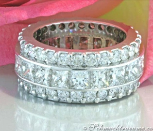 Prächtiger Diamanten Memory Ring mit 8,79 ct. Diamanten, makellosem Princess-Schliff und Vollschliff-Brillanten, Weißgold