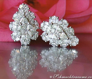 Tropfenförmige Diamant-Ohrstecker mit 4.500 Karat TW VVS in Weißgold 750