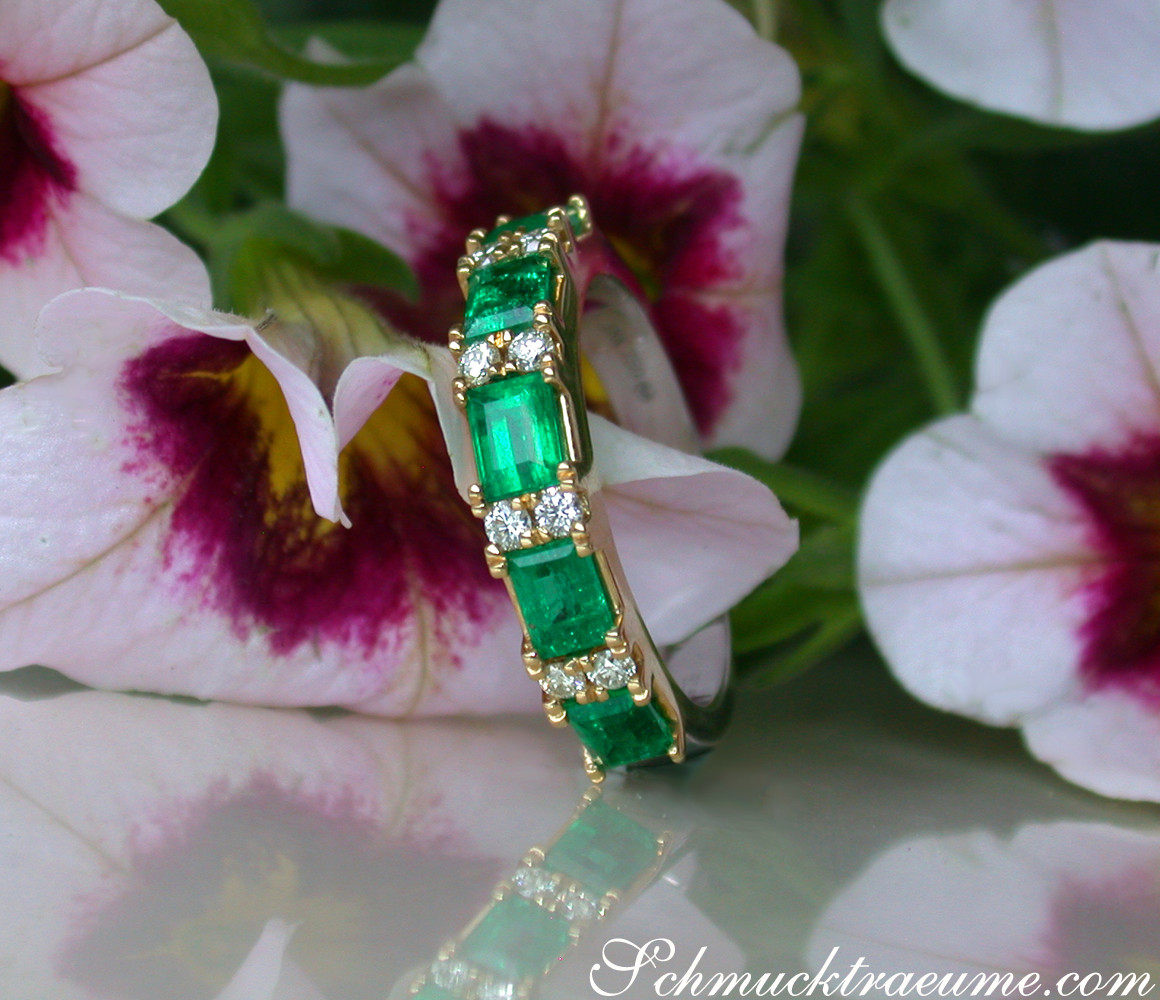 Stattlicher Smaragd Ring mit Brillanten in Bicolor Fertigung - Image 7