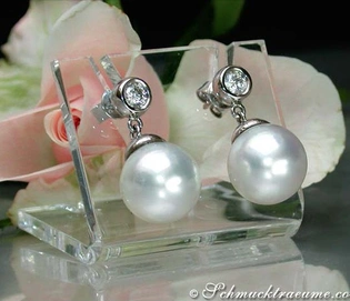 Weißgold 750 Ohrringe mit 0.350 Karat Brillanten und 11-12 mm Südseeperlen